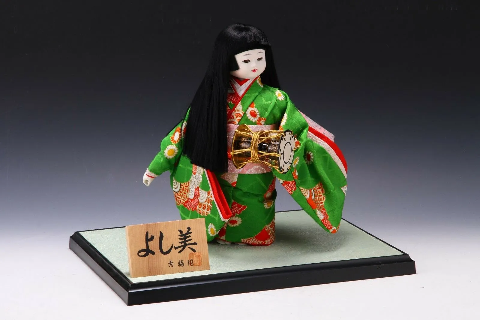Beautiful Japanese Ichimatsu Style Doll -Yoshimi- よし美