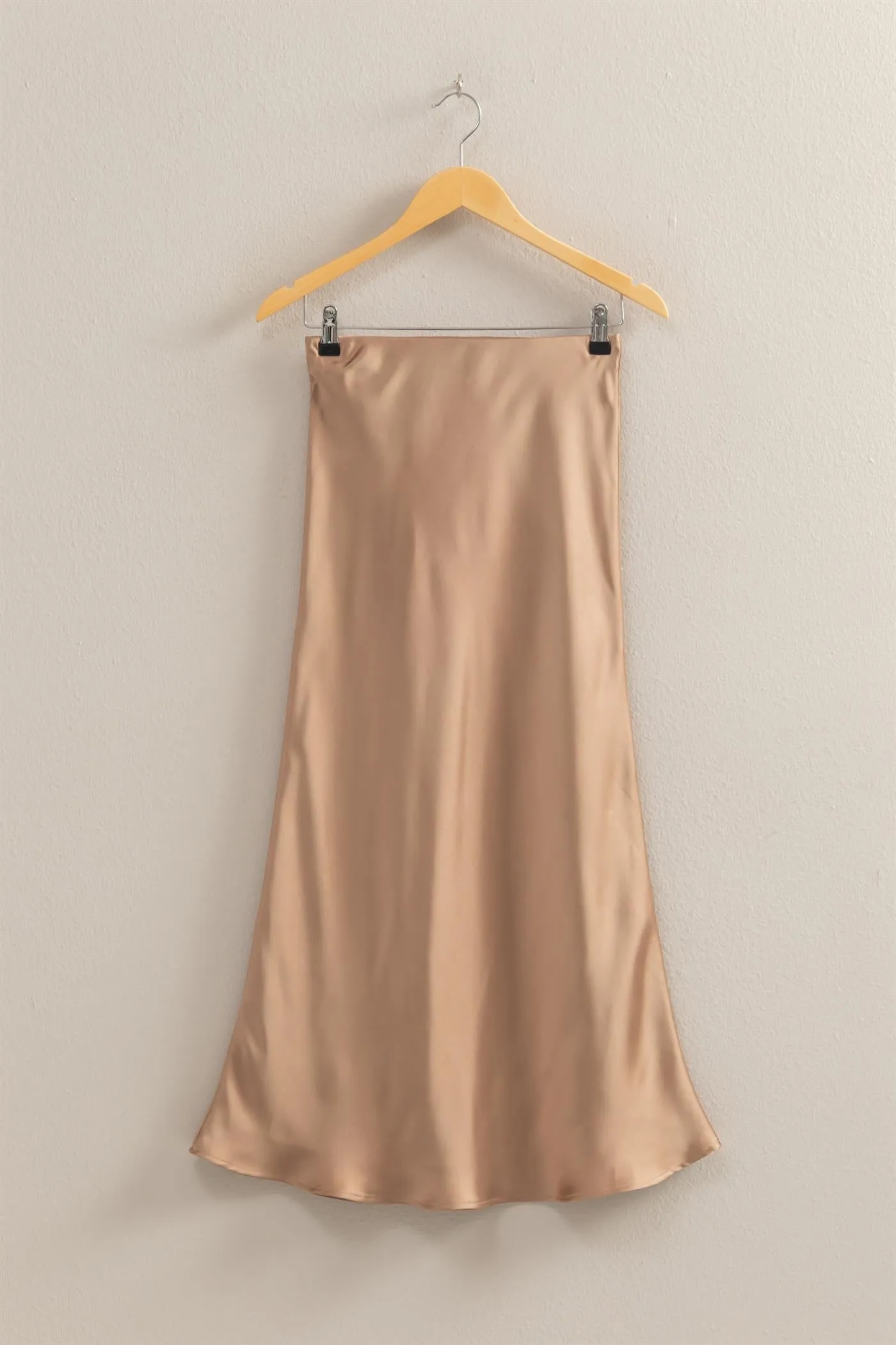 DZ25C185-High-Waisted Satin Midi Skirt