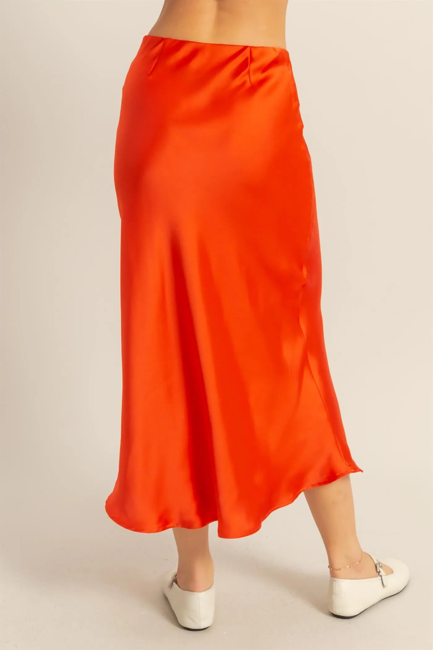 DZ25C185-High-Waisted Satin Midi Skirt