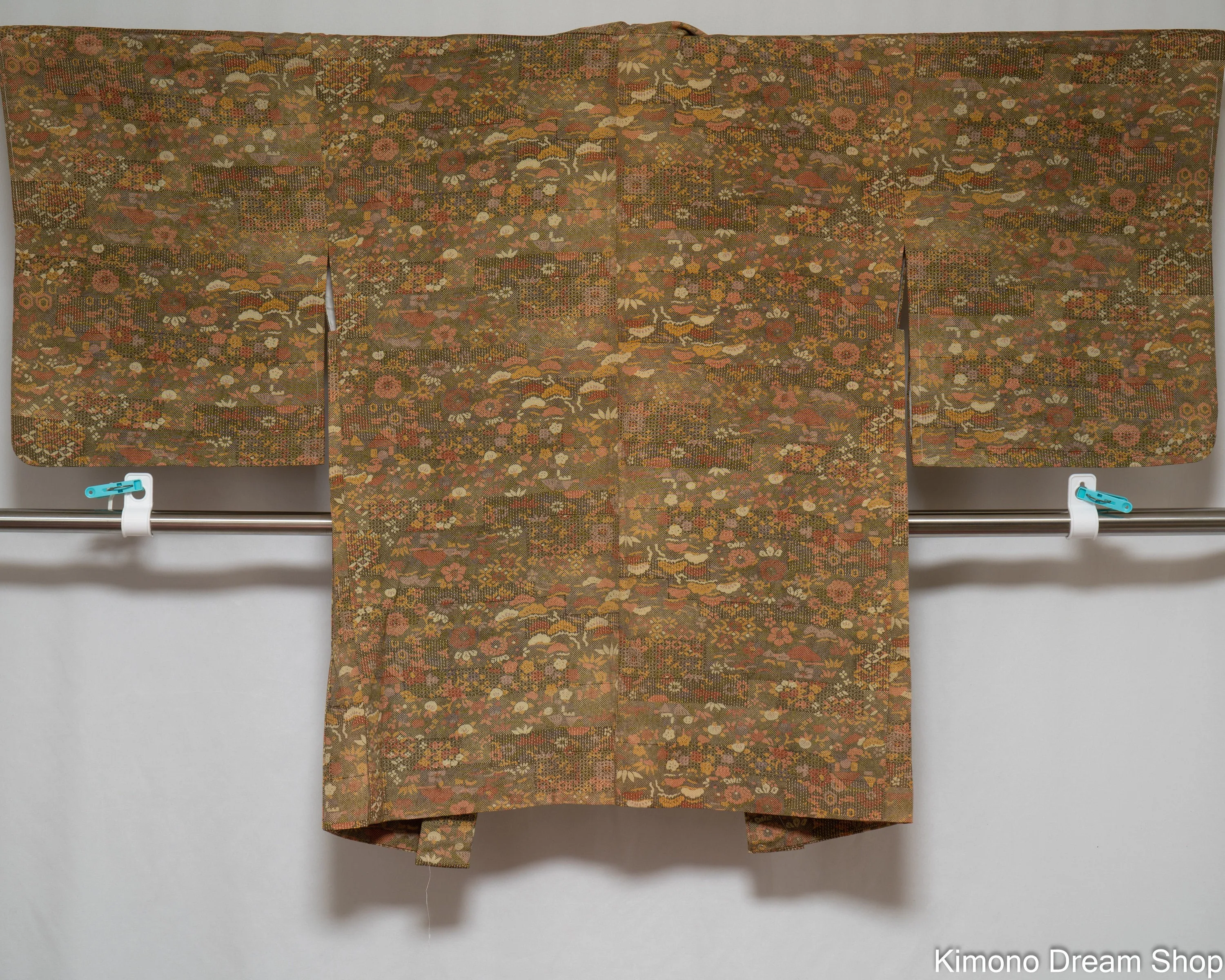 Edo Komon Polkadot Haori - Unused Kimono Jacket - Brownish with Orange, Beige, and Pink Objects - Pine Trees Shippo Seven Treasures