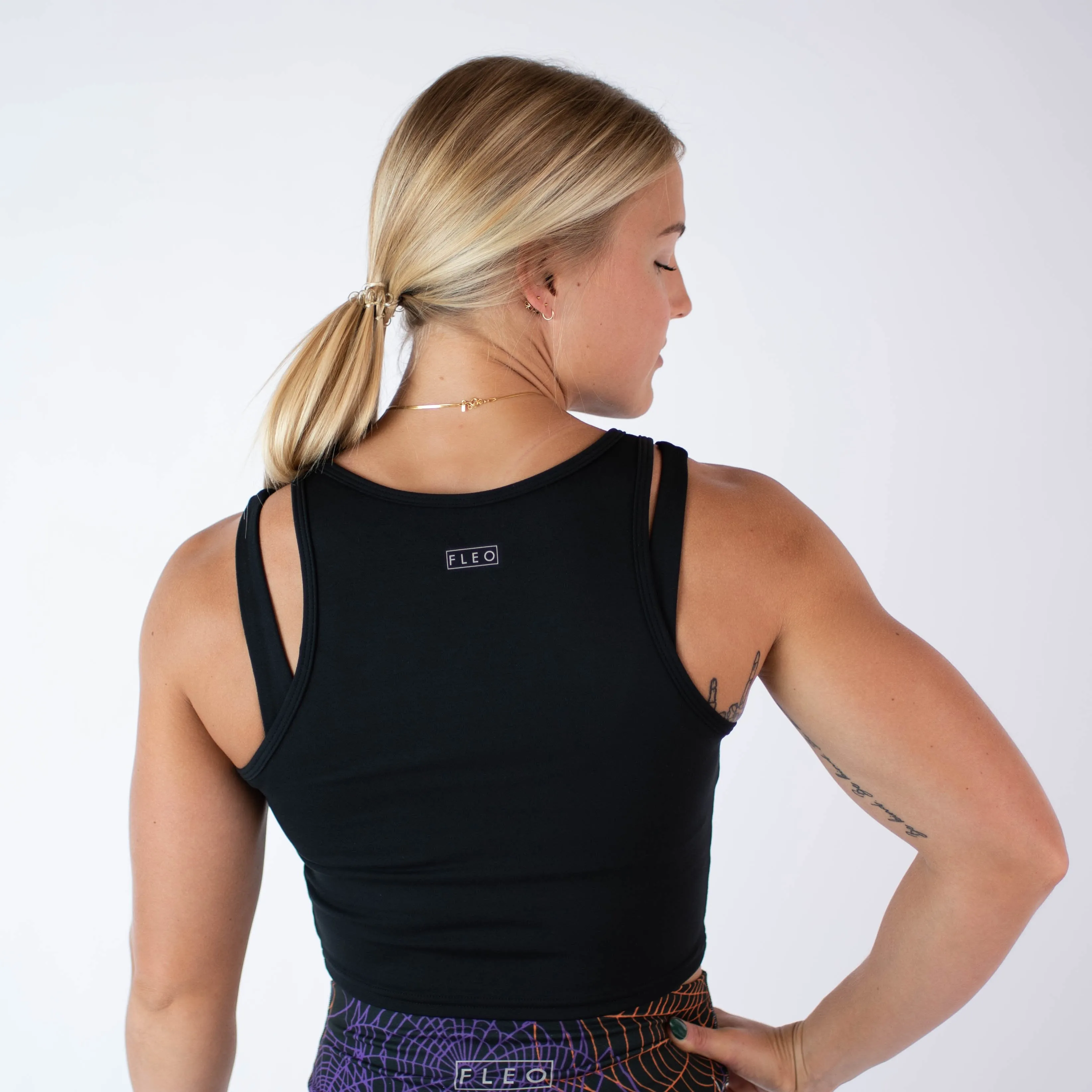 FLEO Tempo Crop Tank - Black