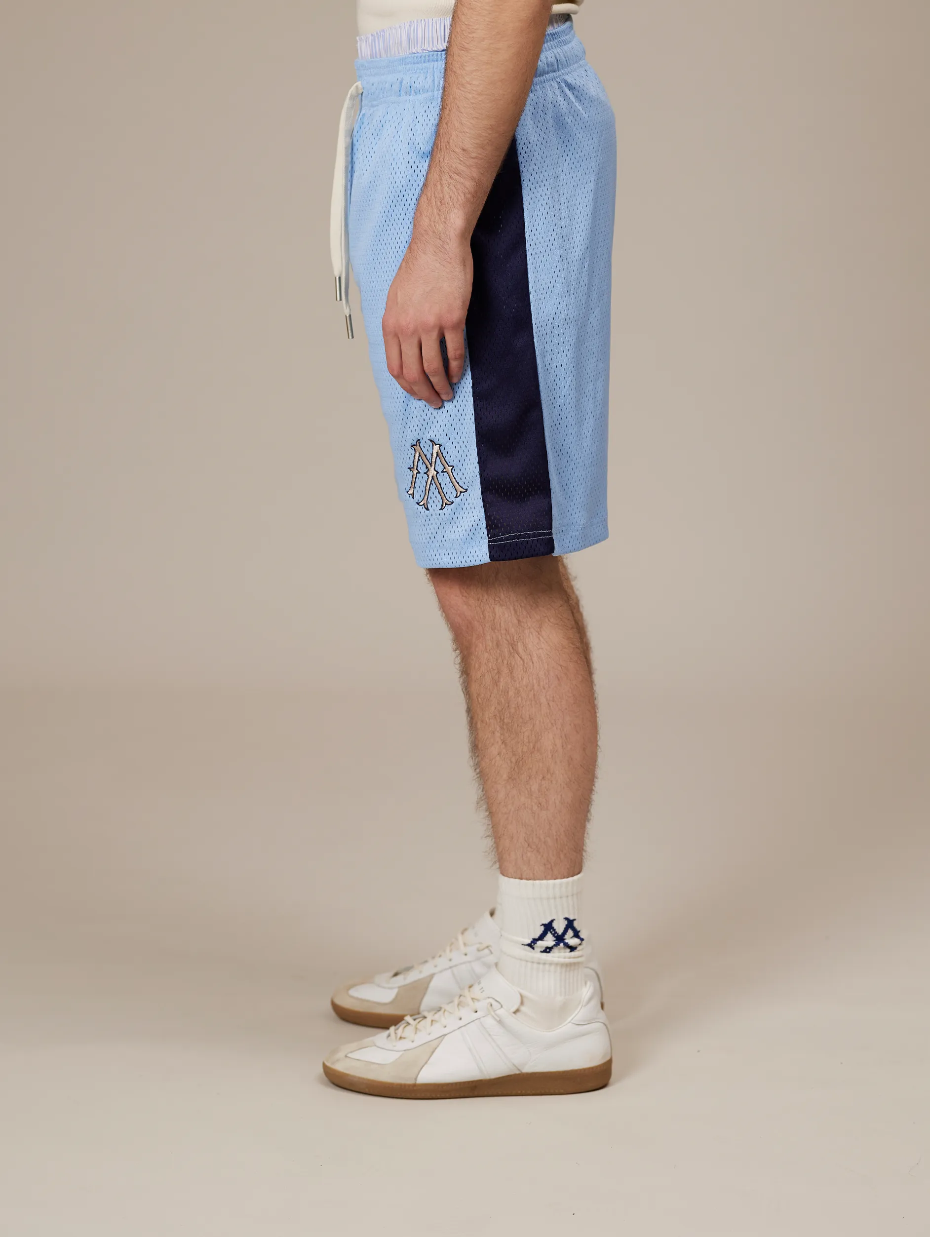 LIGHT BLUE MESH SHORTS STRIPE "BLUE"
