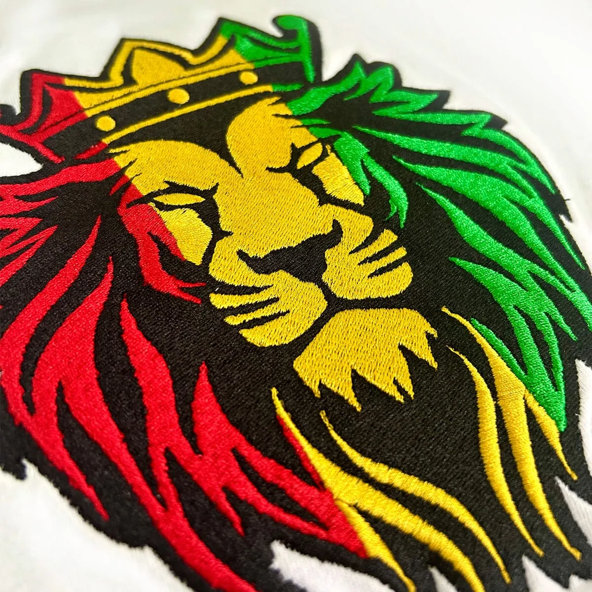 Lion Crown Embroidered T-shirt