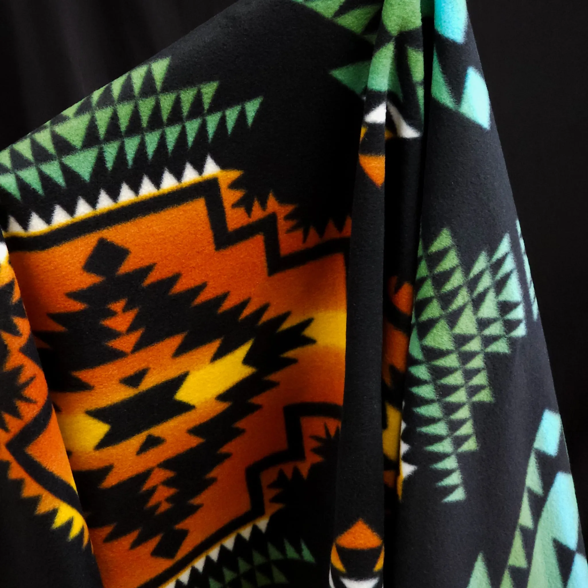 Polar Fleece | Aztec | Windrunner | Black
