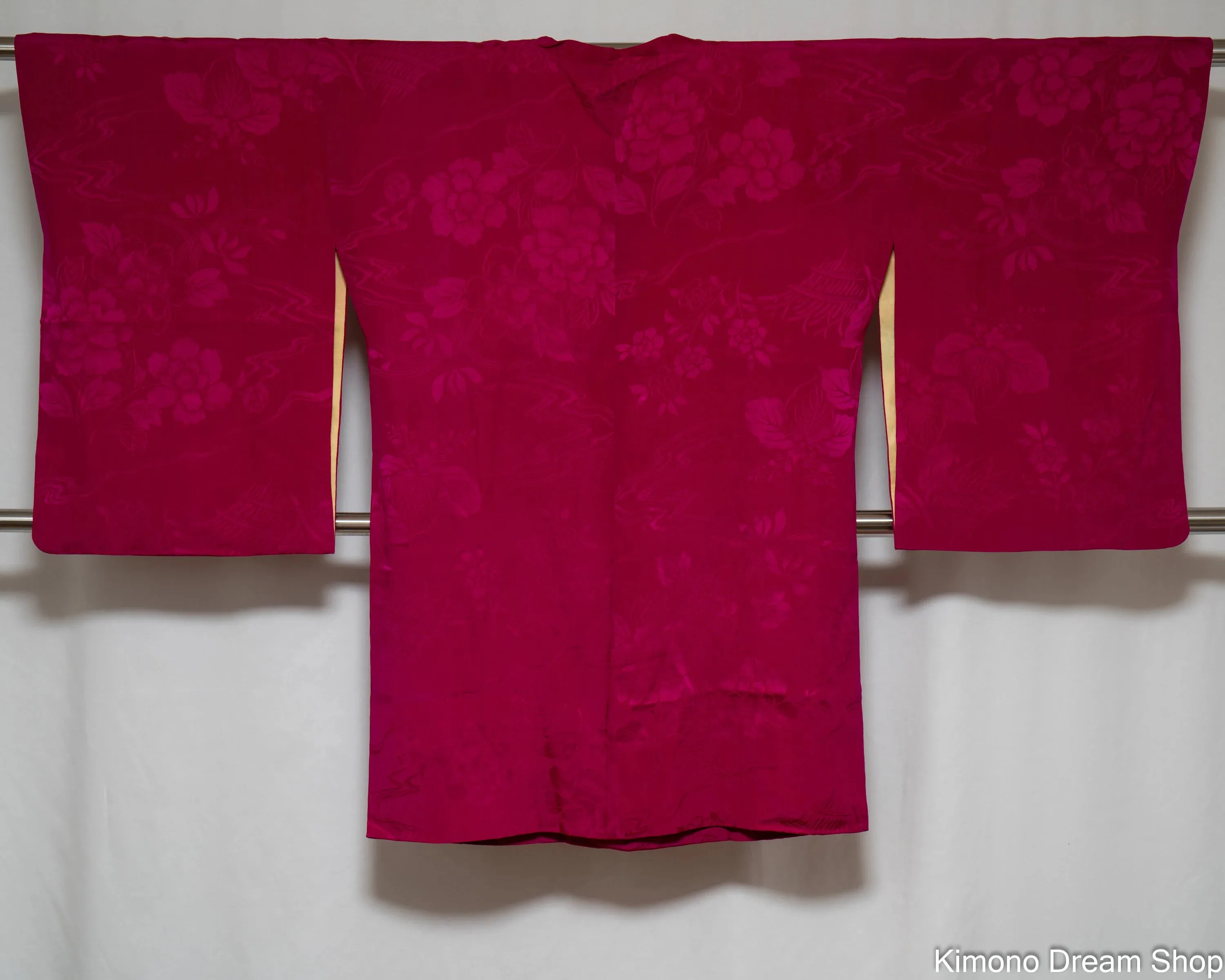 Purple Silk Michiyuki with Pocket - Vintage Kimono Haori - Japanese Jacket - Large Peonies Weaved into Fabric