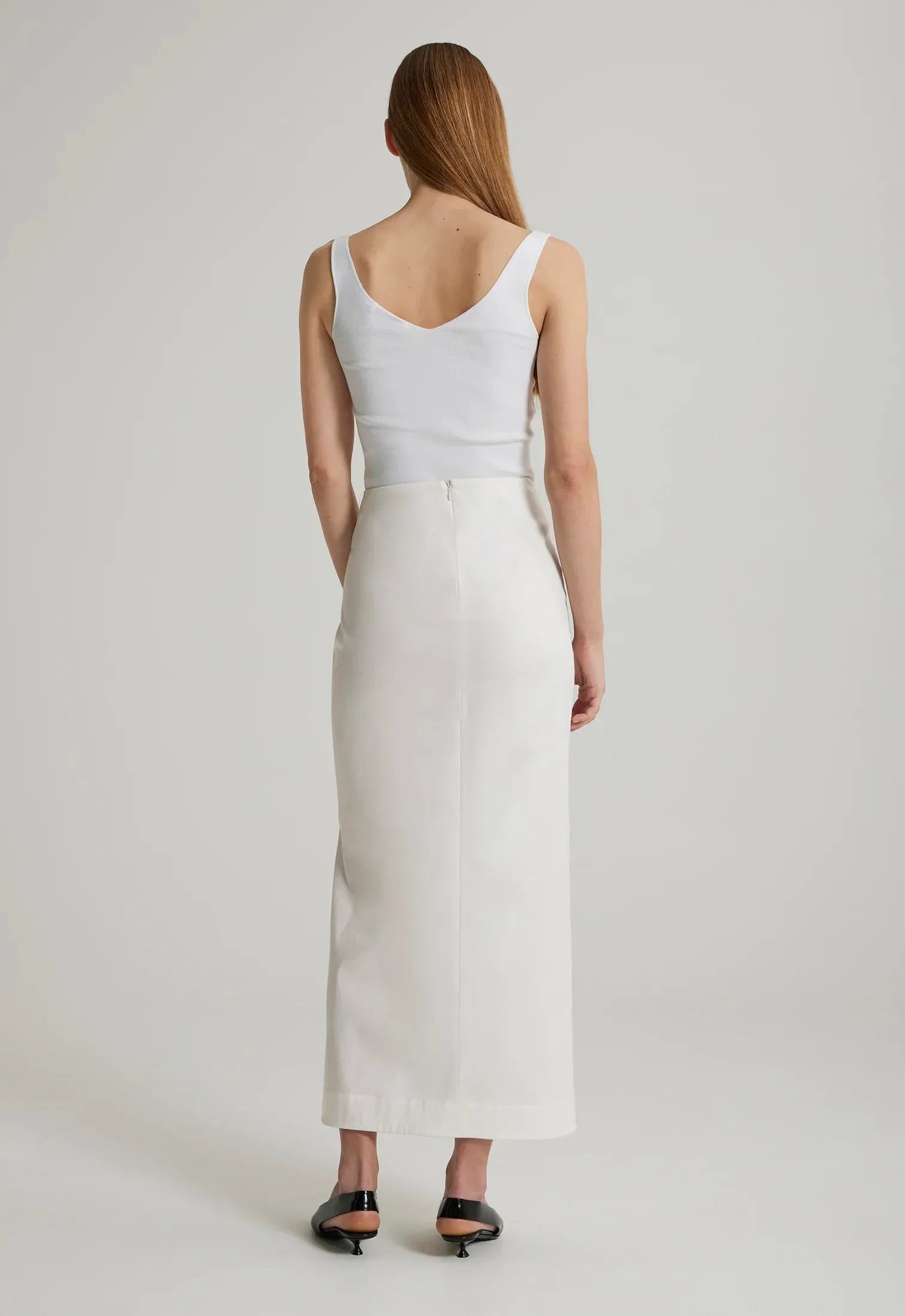 Slim Skirt in White