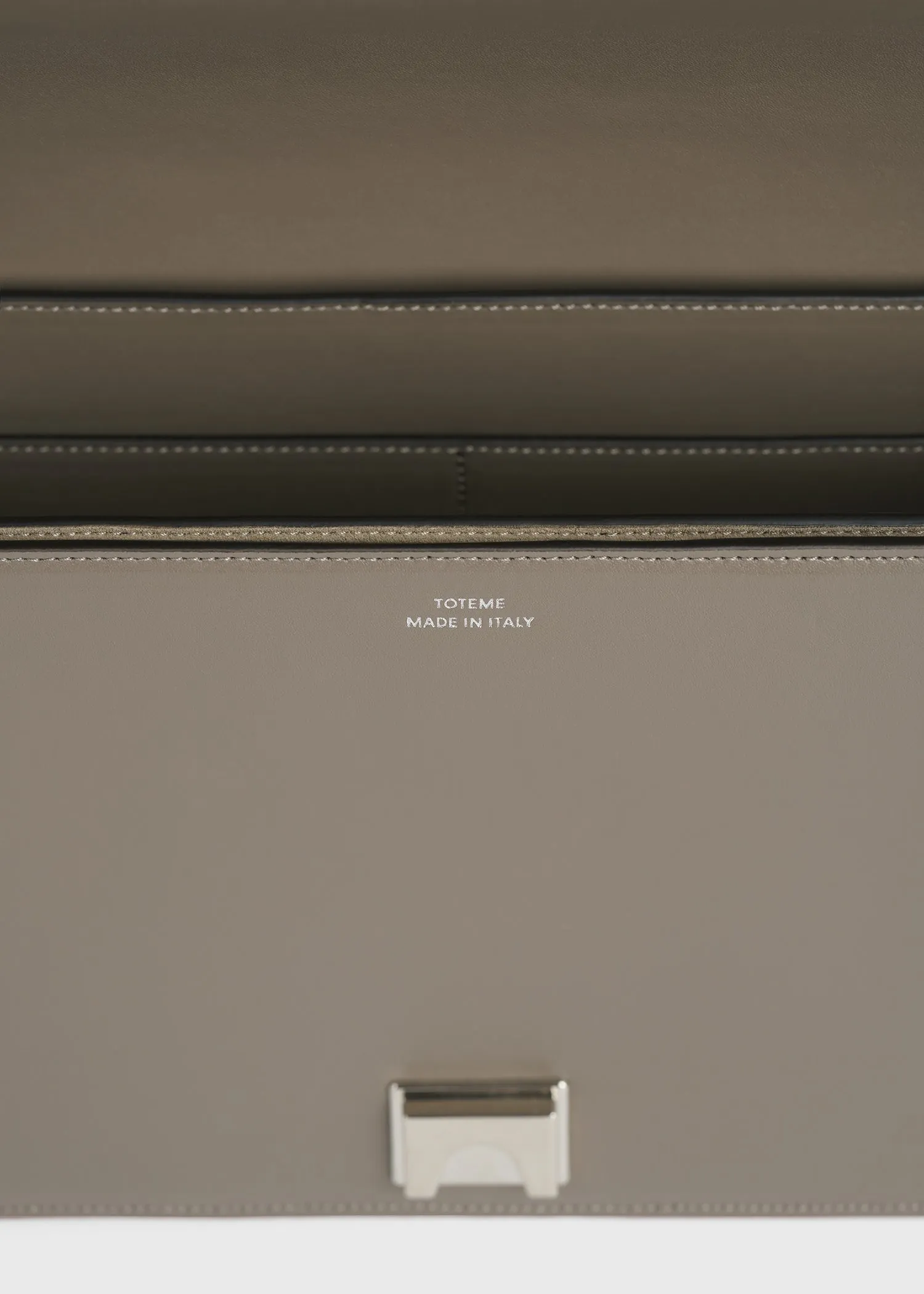T-Flap bag taupe